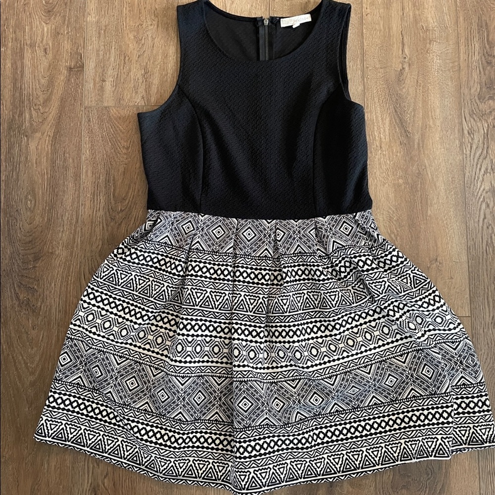 Black & white dress